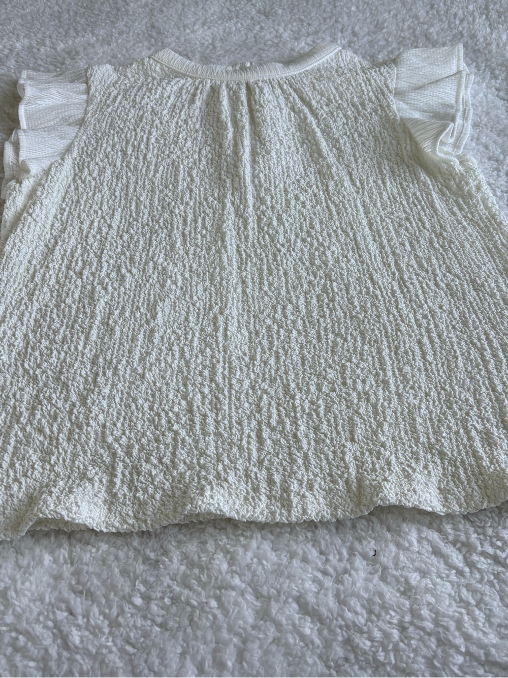 THML Gavin Textured Ruffle Sleeve Partial Button-Back Top - Size Medium - Picture 5 of 12